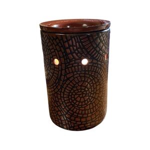 Scentsy Cobbled Leather Full Size Wax Warmer Reddish Brown Color